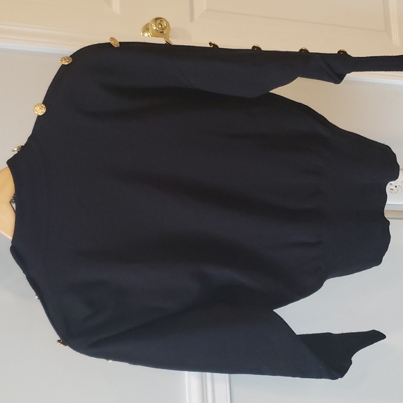 Vintage Outlander black sweater gold buttons, great condition, sz M - Picture 7 of 11
